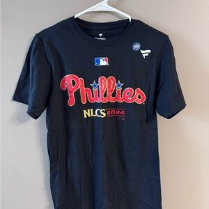 Fanatics Black Phillies T-Shirt NWOT